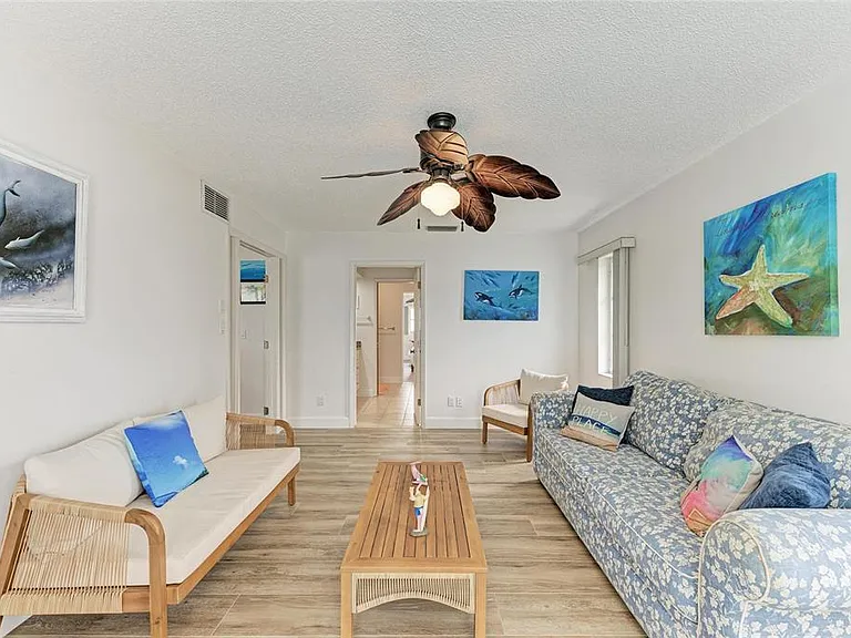 405 Bayside Ln — Photo 28