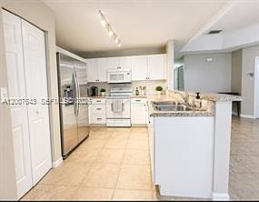 5th image of 9312 NW 54th St