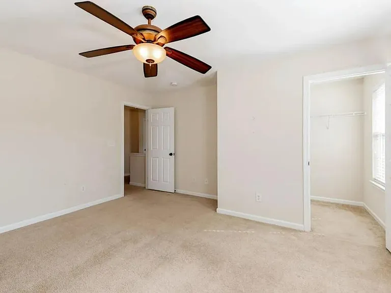 4015 Fenworth Ct — Photo 25