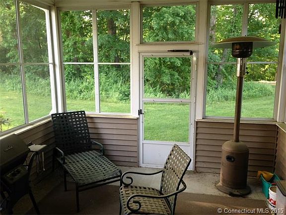 3rd image of 40 Riverview Dr