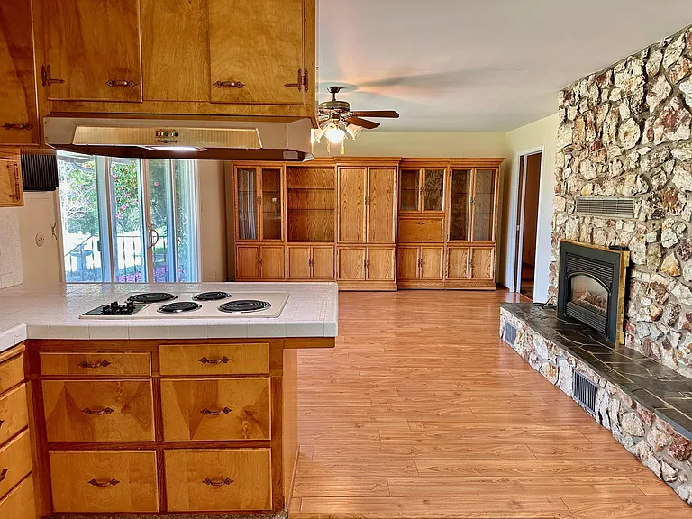 16107 Bitney Springs Rd — Photo 12