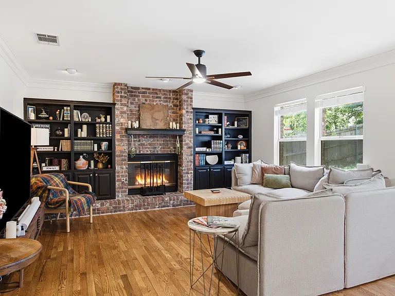 5803 Cedar Cliff Dr — Photo 5
