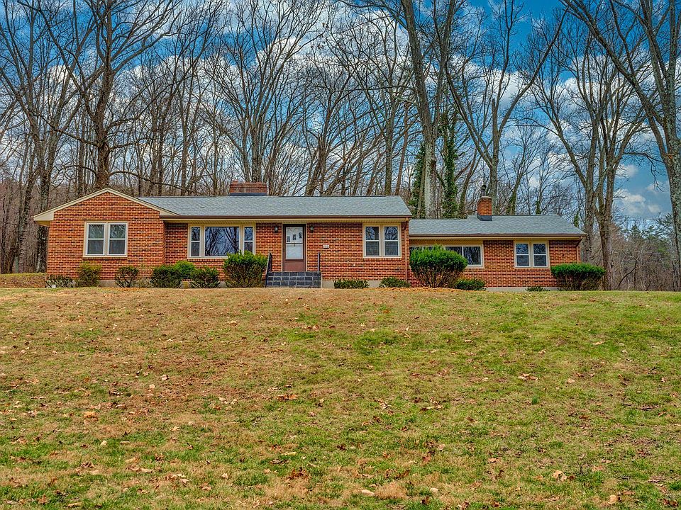 1st image of 605 Maplewood Dr