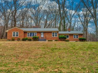 605 Maplewood Dr, Vinton, VA 24179