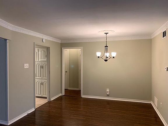 4th image of 3784 Weeburn Dr