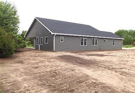 3rd image of 549 Tamarack rd Road