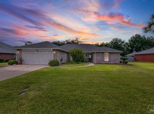 7563 Hayfield Cir, Pensacola, FL 32526