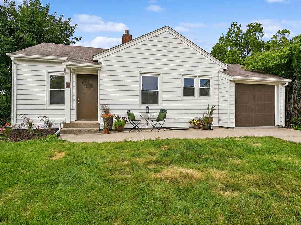 1st image of 6 Kirkwood Cir