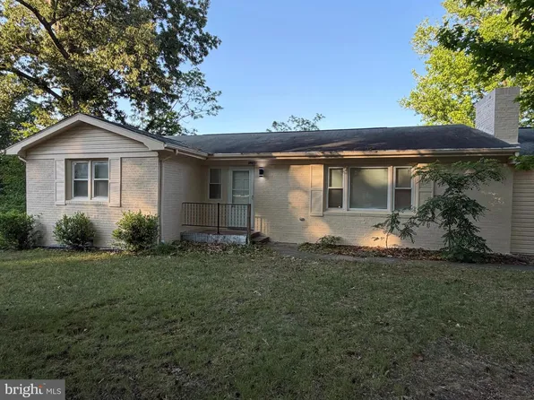 6223 Townsend Dr, King George, VA 22485