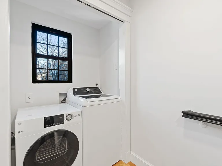 82 Colgate St #3 — Photo 15
