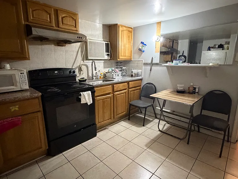 309 N 13th St #2 — Photo 1