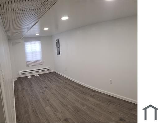 3rd image of 5300 E Roosevelt Blvd