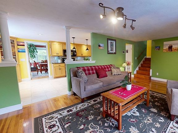 2nd image of 624 Nahatan St