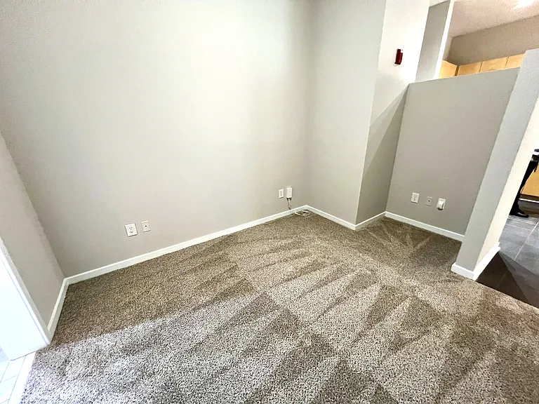 2125 Southend Dr #145 — Photo 6