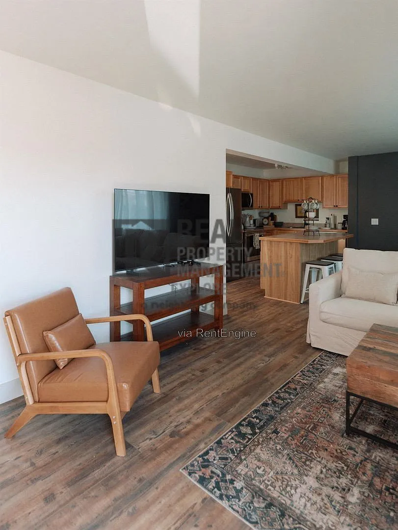 3 Martha Rd — Photo 4