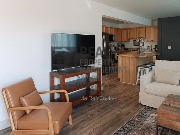 4th image of 3 Martha Rd APT A