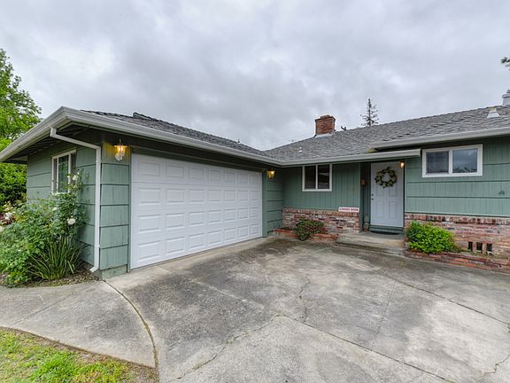 5th image of 2166 Sarazen Ave