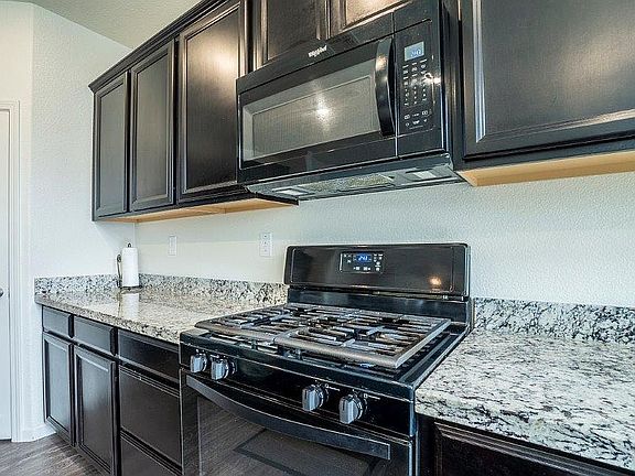 5th image of 3042 Wading River Way