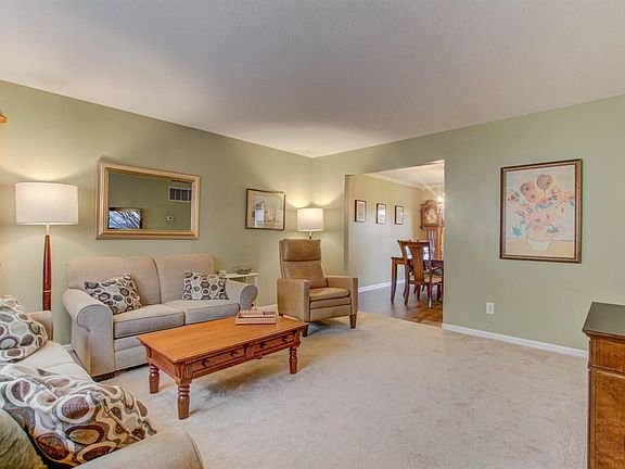 3rd image of 18841 Fairfield Blvd