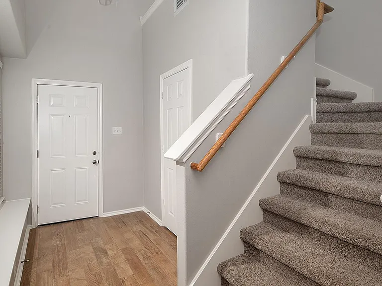 247 W Stedhill Loop — Photo 3