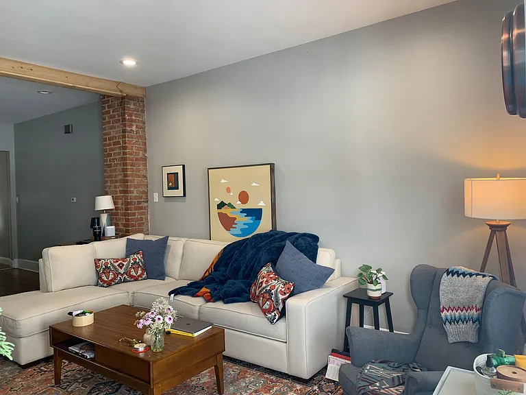 638 Jefferson Ave — Photo 9