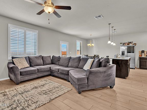 5th image of 3973 Desert Dunes Dr