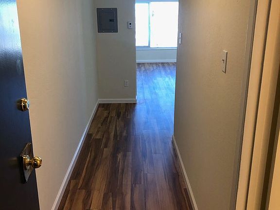 2nd image of 101 Broderick St #406