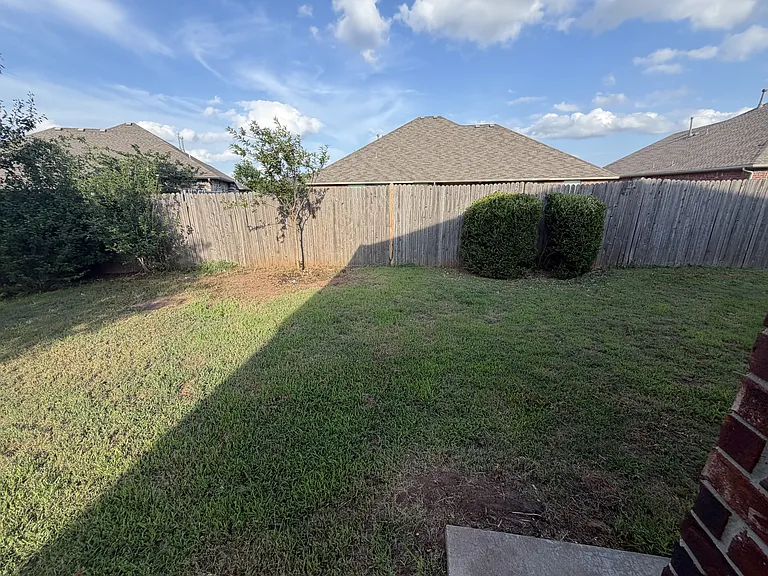 608 N Cherokee Way — Photo 23