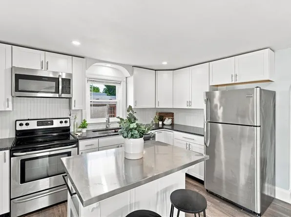 337 Wilbur Ave, Swansea, MA 02777