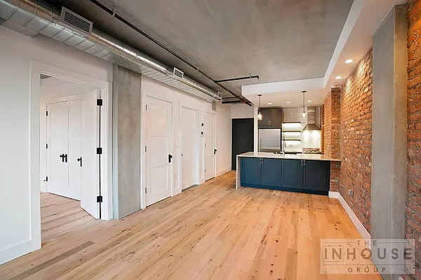 Sold by The In House Group | media 4