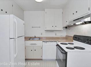 1175 Broadway APT P, Alameda, CA 94501