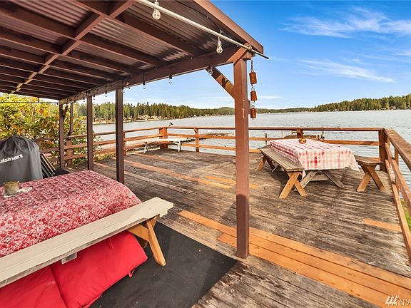 4th image of 2700 E Mason Lake Dr W
