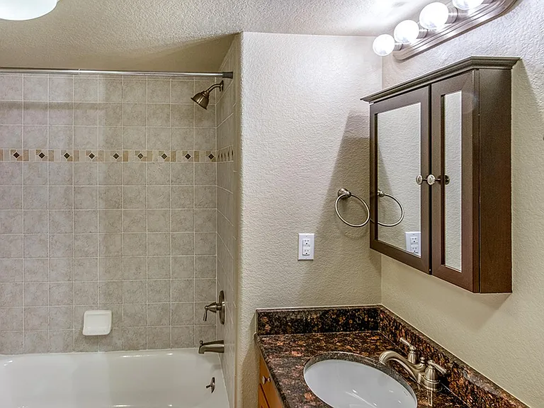 1265 N Stuart St — Photo 16