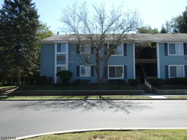 9 Norwich Pl #9, Franklin Twp., NJ 08873