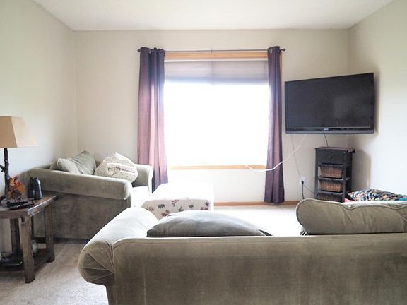 5th image of 2918 235th Ave NW