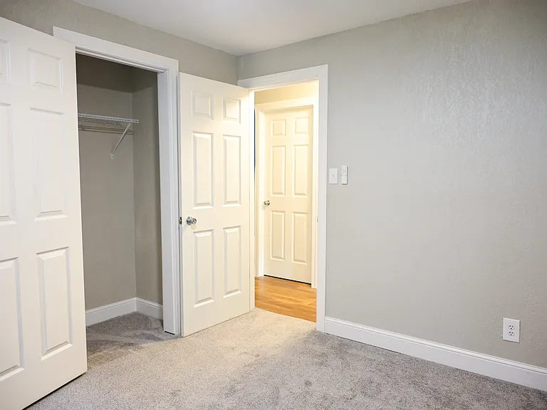 306 E F Ave #2 — Photo 5