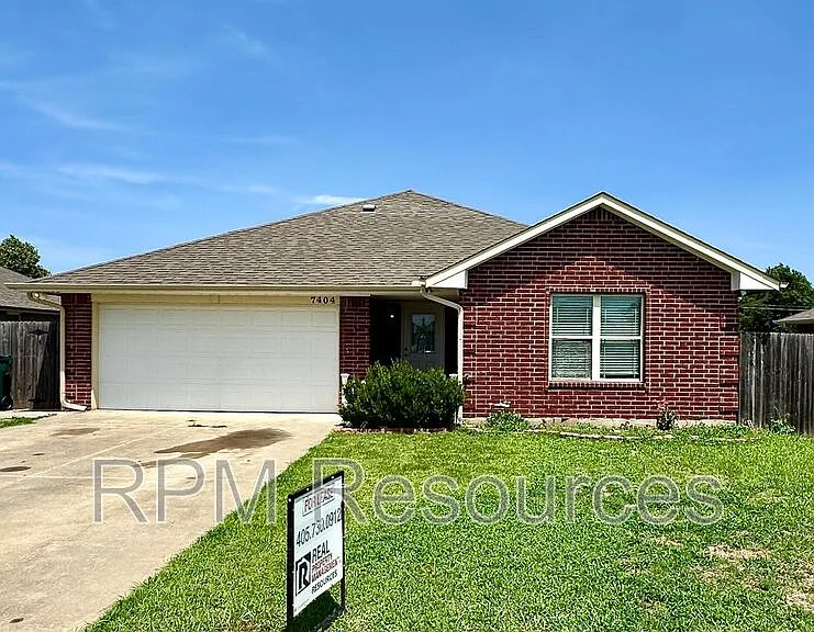 7404 Park Meadow Dr — Photo 1