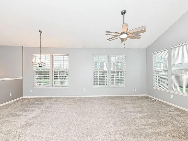 12690 Leah Ln — Photo 5