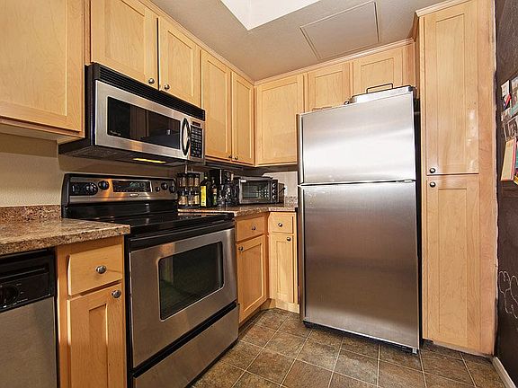 5th image of 2400 5th Ave Unit 205