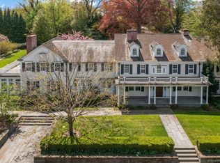 421 Sasco Hill Rd, Fairfield, CT 06824