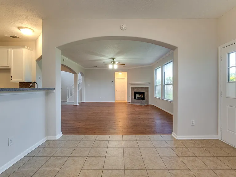 1907 Glen Eden Ct — Photo 15