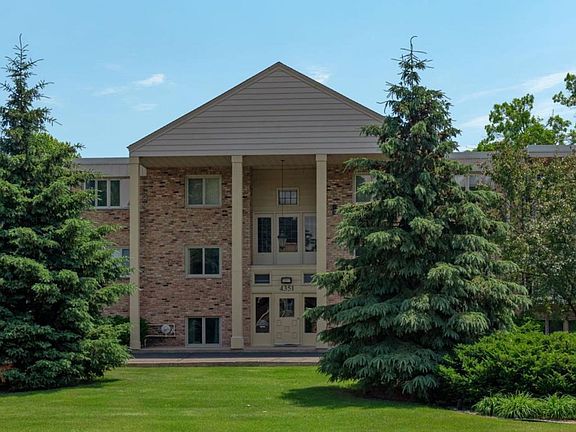 3rd image of 4351 Parklawn Ave #4