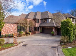 6982 SW Benham Ct, Portland, OR 97225