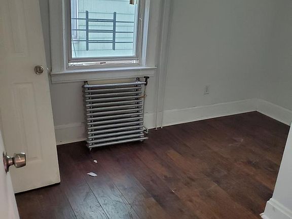 3rd image of 211 Lexington Ave #1FF