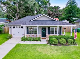 288 Bridgewater Ln, Darien, GA 31305