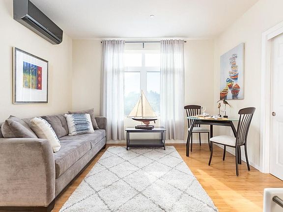 3rd image of 1111 Ocean St