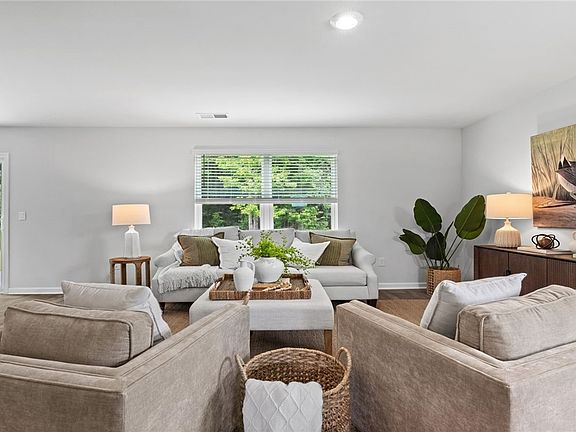 3rd image of 28 Lakefront Drive