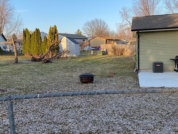 4th image of 840 Prospect Ct