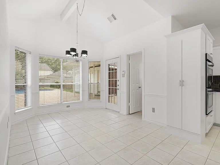 210 Wilkins Xing — Photo 18