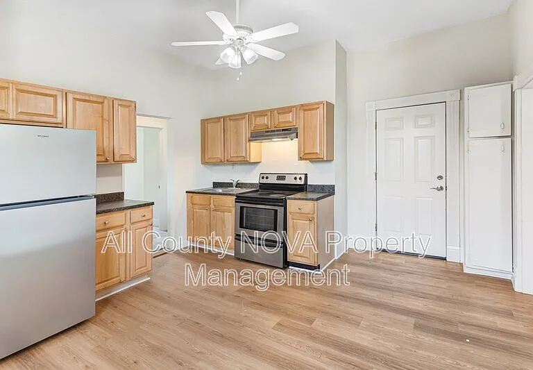 8753 Signal Hill Rd #3 — Photo 6